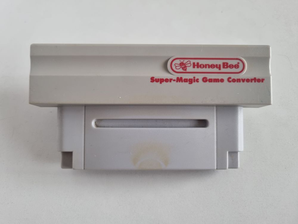 (Bild für) SNES Honey Bee - Super-Magic Game Converter - zum Schließen ins Bild klicken