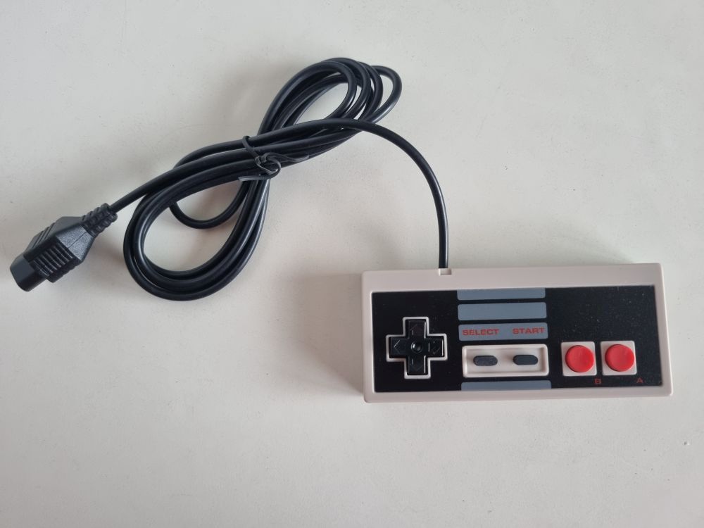 (Bild für) NES Third Party Controller - zum Schließen ins Bild klicken