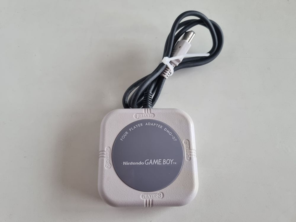 (Bild für) GB Four Player Adapter DMG-07 - zum Schließen ins Bild klicken