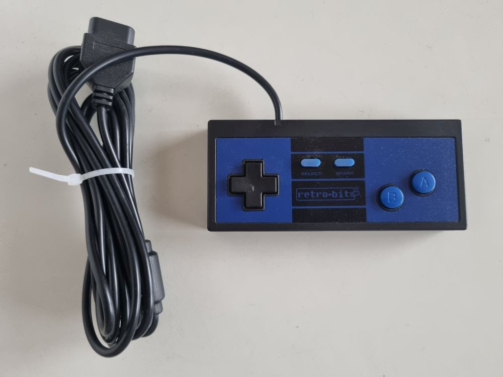 (Bild für) NES Retro-Bit Controller - zum Schließen ins Bild klicken