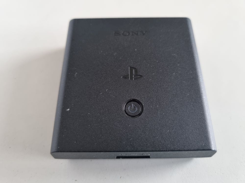 (Bild für) PSVita Portable Charger - zum Schließen ins Bild klicken