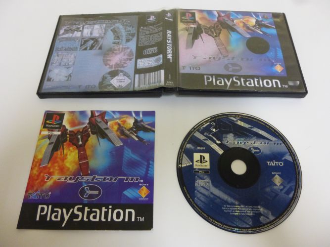 (Bild für) PS1 Raystorm - zum Schließen ins Bild klicken