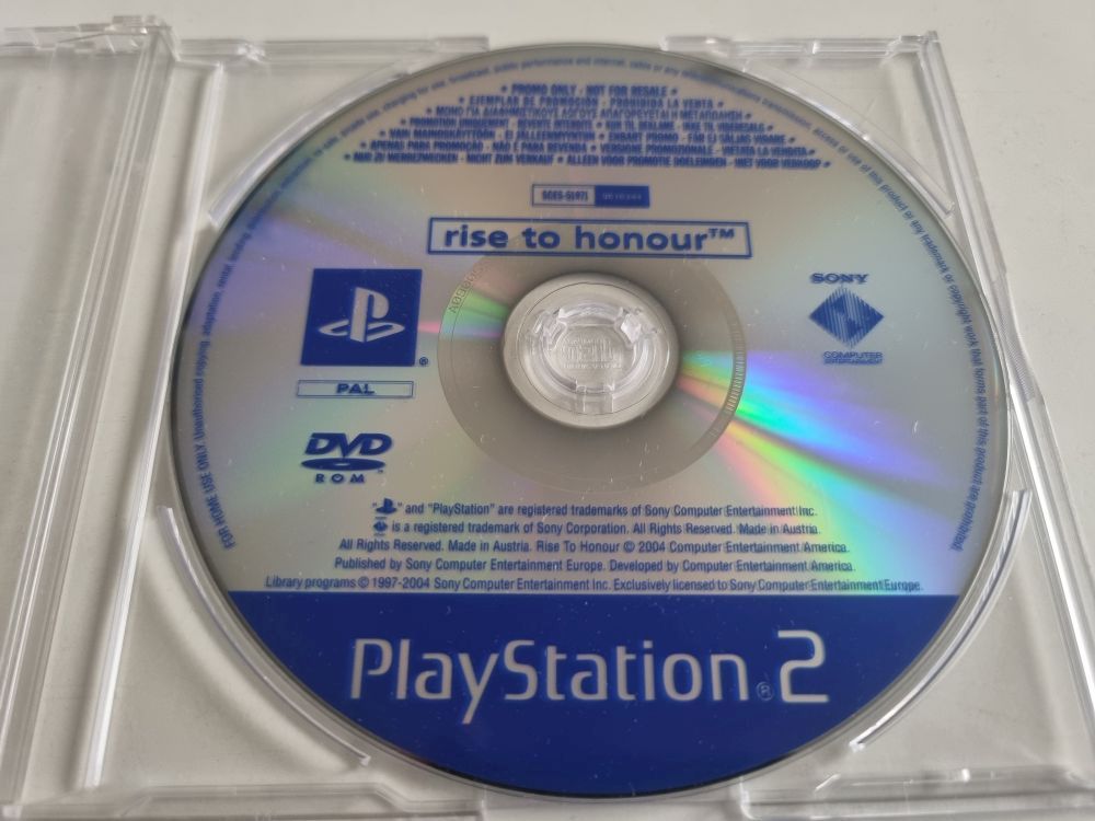 (Bild für) PS2P Rise to Honour - zum Schließen ins Bild klicken