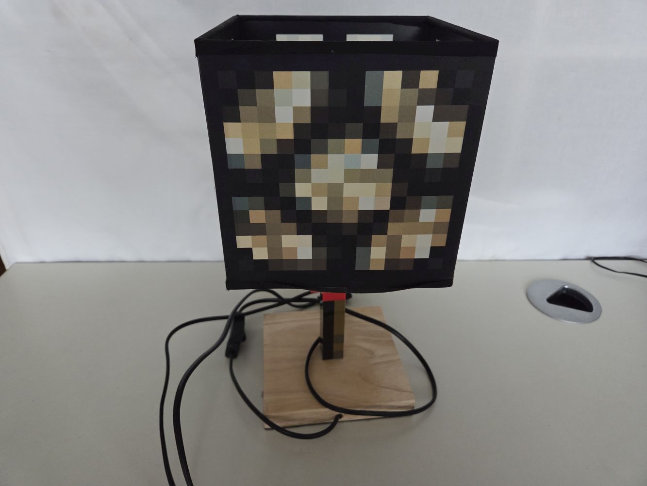 (Bild für) Minecraft Lampe - zum Schließen ins Bild klicken