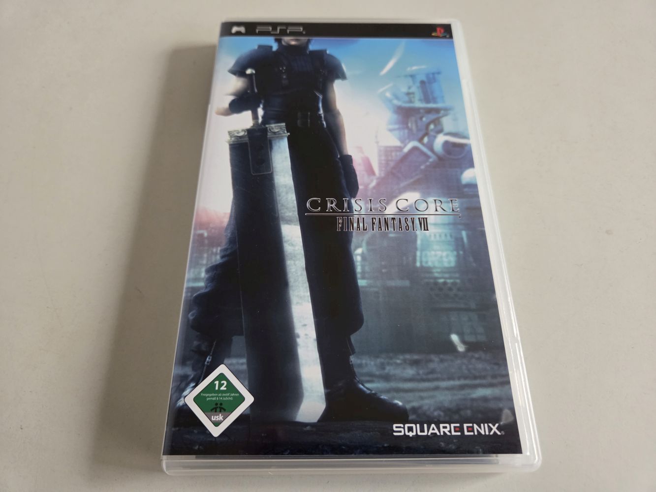(Bild für) PSP Crisis Core - Final Fantasy VII - zum Schließen ins Bild klicken