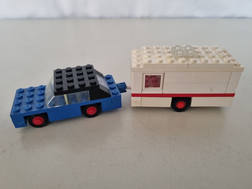 (Bild für) Lego 656 - Car and Caravan - zum Schließen ins Bild klicken