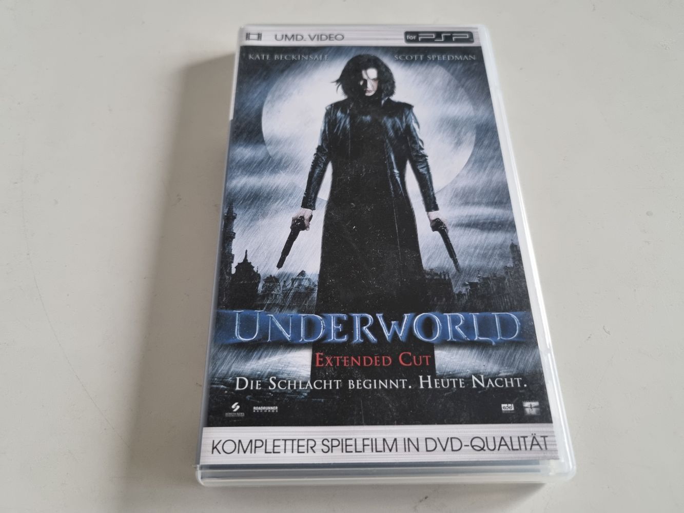 (Bild für) PSP Underworld - Extended Cut UMD Video - zum Schließen ins Bild klicken