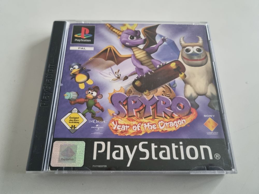 (Bild für) PS1 Spyro - Year of the Dragon - zum Schließen ins Bild klicken