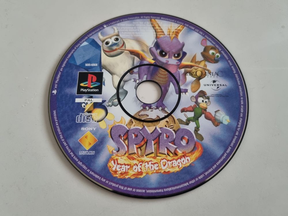 (Bild für) PS1 Spyro - Year of the Dragon - zum Schließen ins Bild klicken