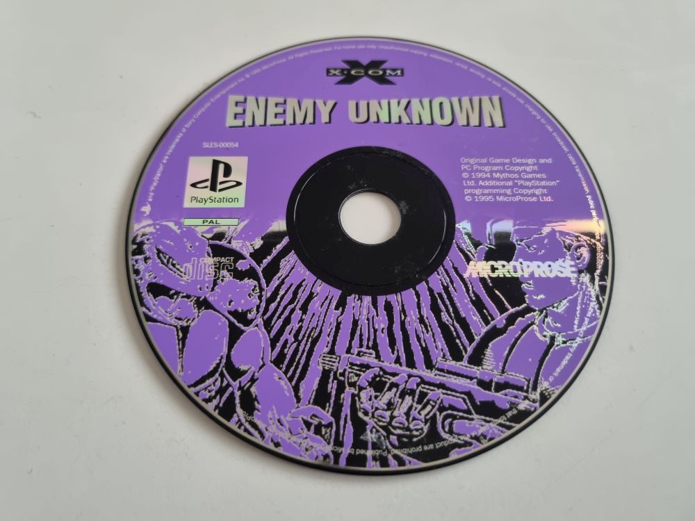 (Bild für) PS1 X-Com - Enemy Unknown - zum Schließen ins Bild klicken