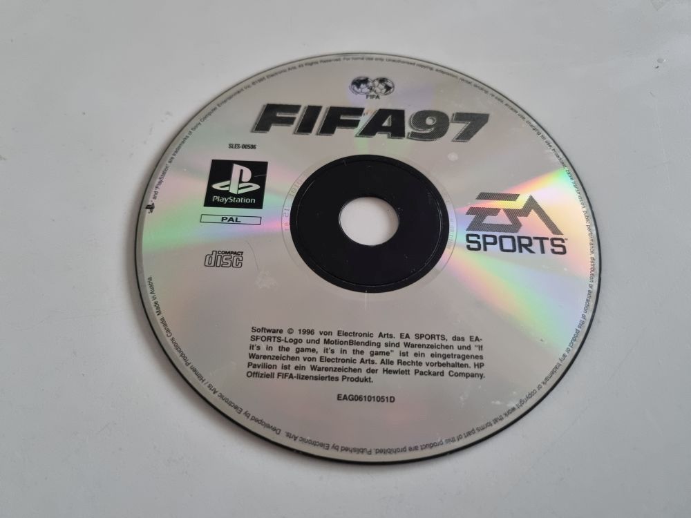(Bild für) PS1 Fifa 97 - zum Schließen ins Bild klicken