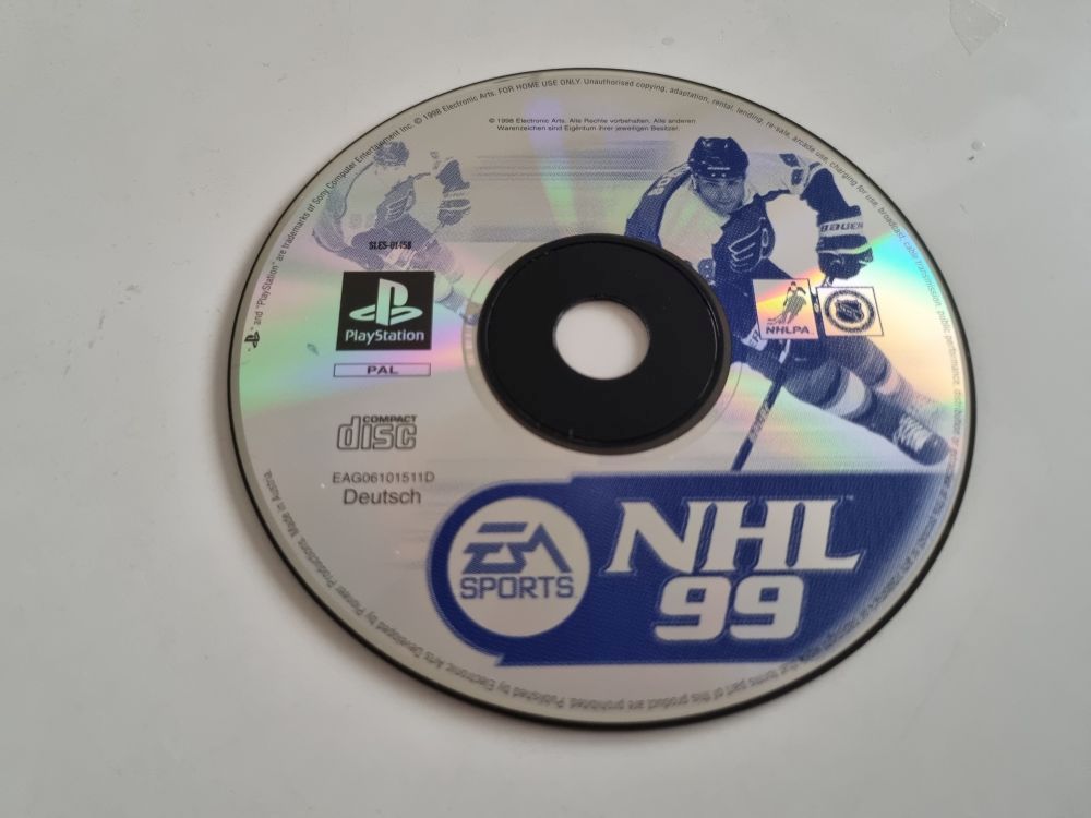 (Bild für) PS1 NHL 99 - zum Schließen ins Bild klicken