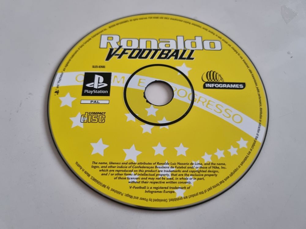 (Bild für) PS1 Ronaldo - V-Football - zum Schließen ins Bild klicken