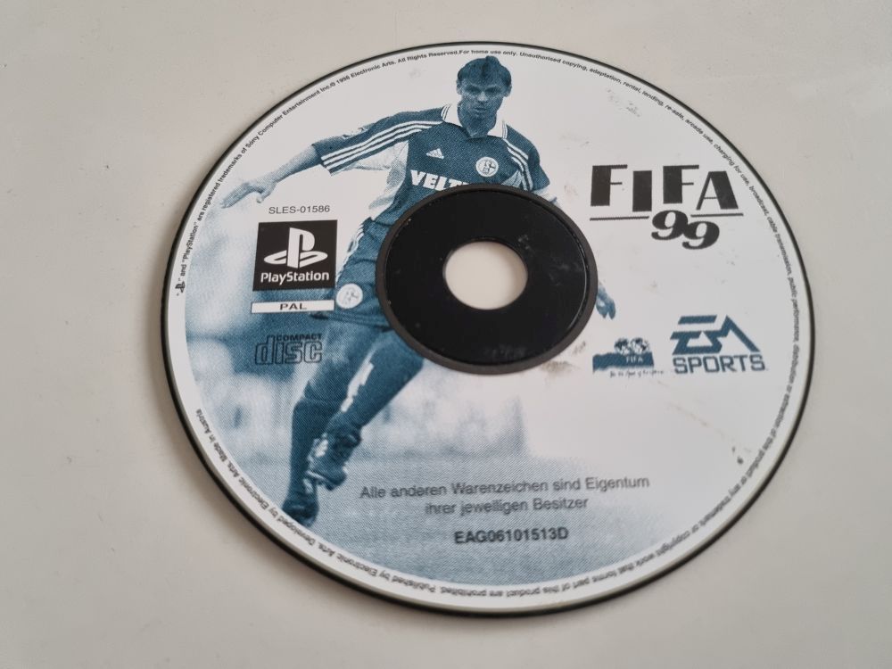 (Bild für) PS1 Fifa 99 - zum Schließen ins Bild klicken