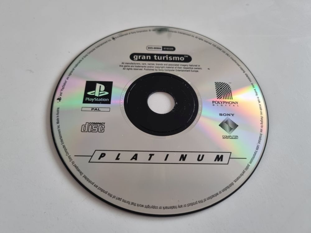 (Bild für) PS1 Gran Turismo - zum Schließen ins Bild klicken