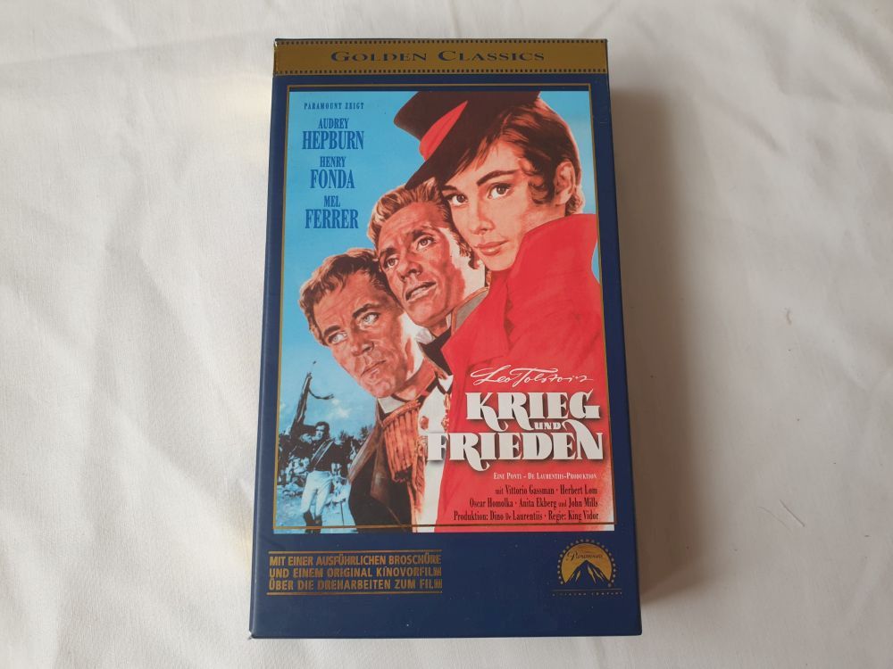 (Bild für) VHS Krieg und Frieden - zum Schließen ins Bild klicken