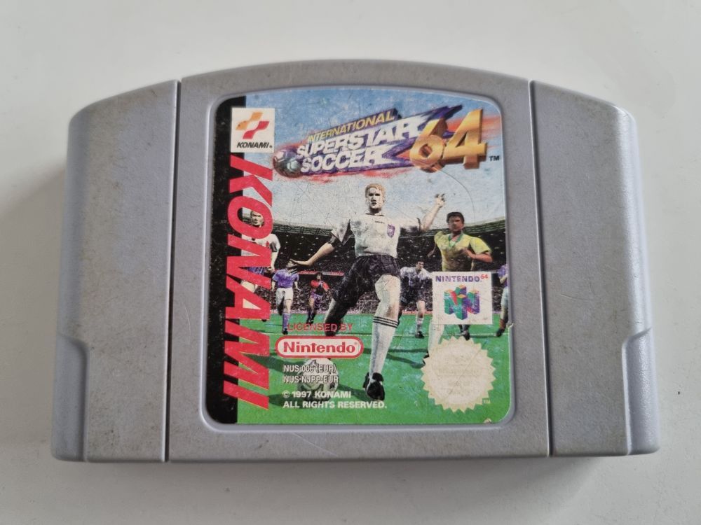 (Bild für) N64 International Superstar Soccer 64 EUR - zum Schließen ins Bild klicken