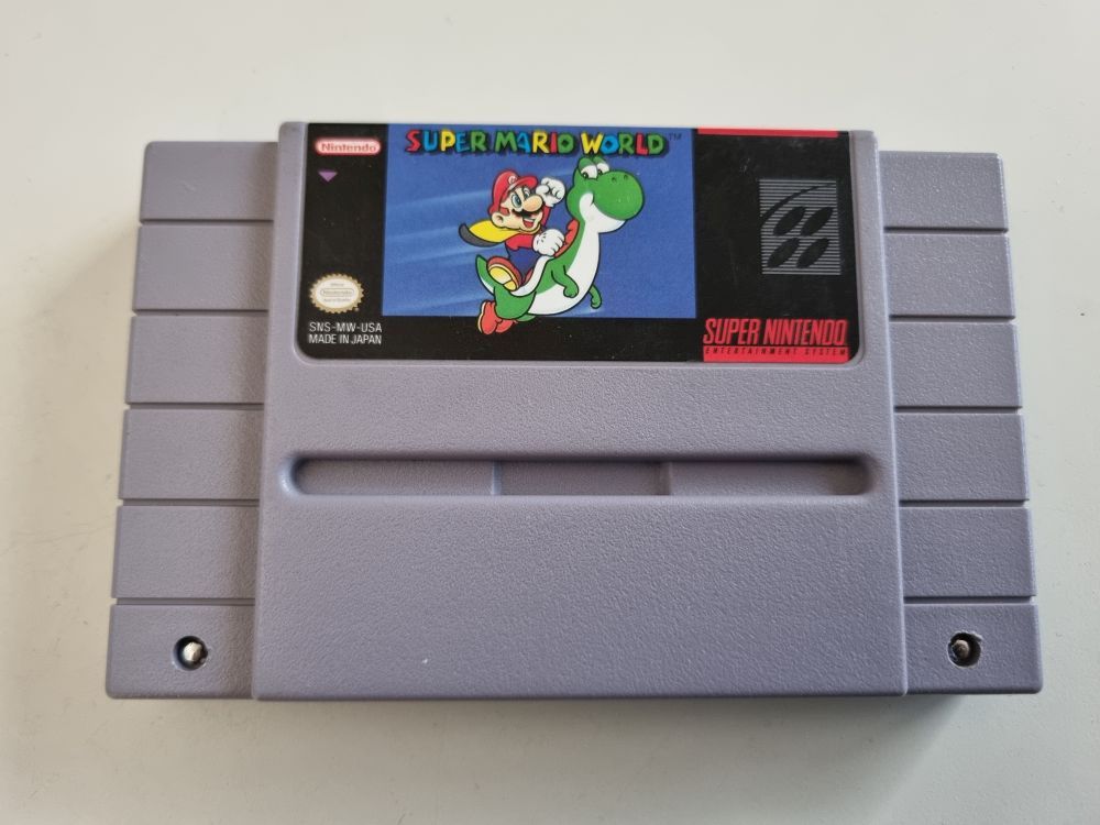 (Bild für) SNES Super Mario World USA - zum Schließen ins Bild klicken