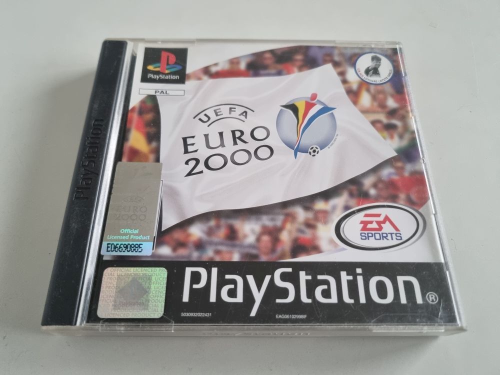 (Bild für) PS1 UEFA Euro 2000 - zum Schließen ins Bild klicken
