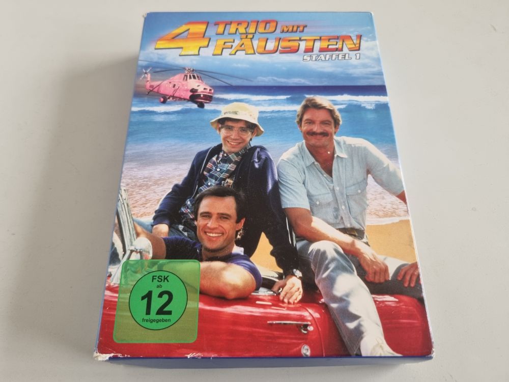 (Bild für) DVD Trio mit 4 Fäusten - Staffel 1 - zum Schließen ins Bild klicken