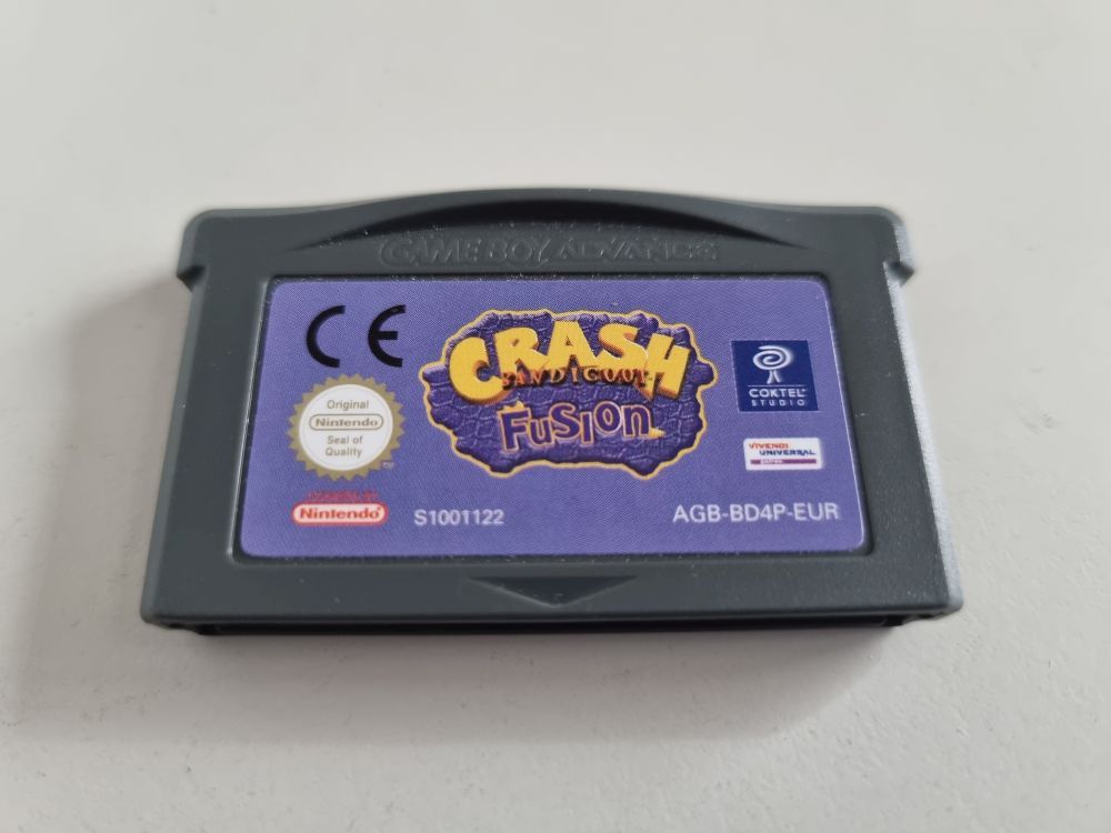 (Bild für) GBA Crash Bandicoot - Fusion EUR - zum Schließen ins Bild klicken
